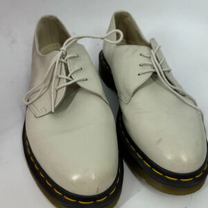 Dr. Marten off white shoes.  Great wedding shoes. Size 41.